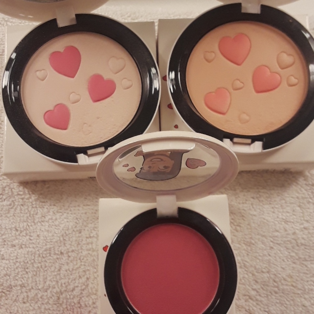 Mac blushes and face powder